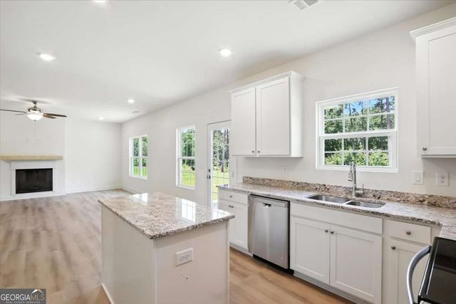 305 Rachel Lane, Hartwell, GA 30643