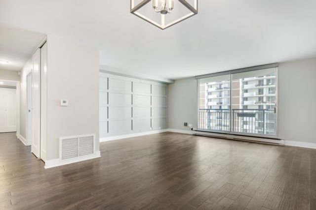 6007 N Sheridan Road 18F, Chicago, IL 60660