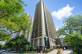 6007 N Sheridan Road 18F, Chicago, IL 60660