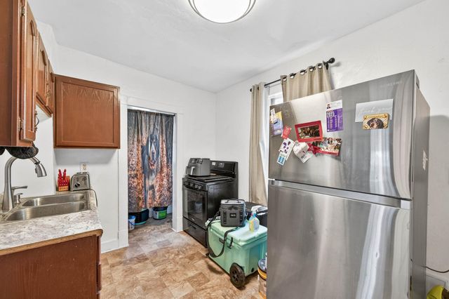 1075 Case Avenue, Saint Paul, MN 55106