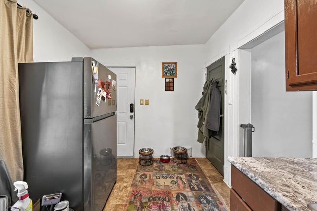 1075 Case Avenue, Saint Paul, MN 55106