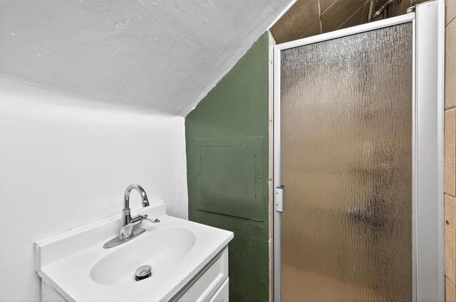 1075 Case Avenue, Saint Paul, MN 55106