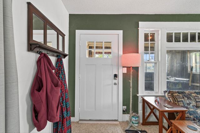 1075 Case Avenue, Saint Paul, MN 55106