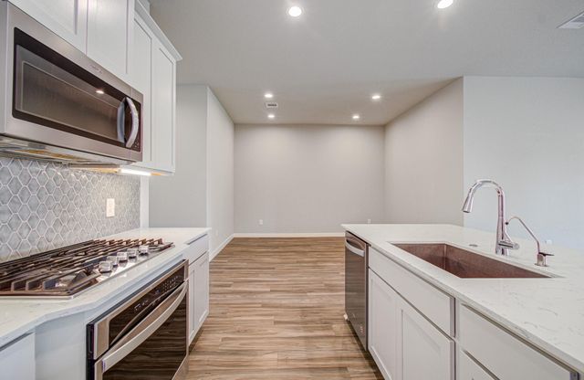 10026 Angelina Woods Lane, Conroe, TX 77384