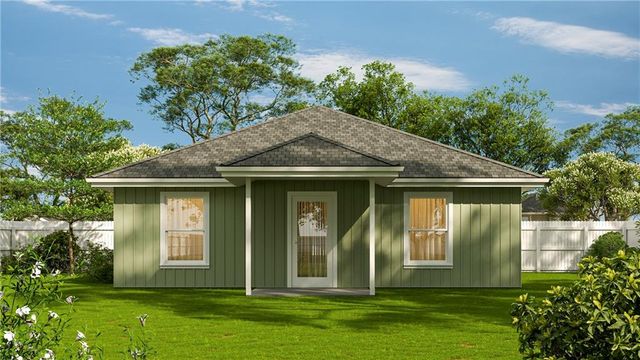 100 Dewitt Avenue, Satsuma, AL 36572