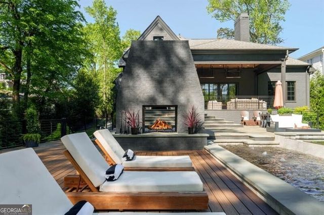 4075 Peachtree Dunwoody Road NE, Atlanta, GA 30319