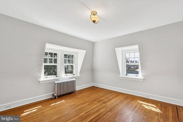 515 CARPENTER LN, Philadelphia, PA 19119