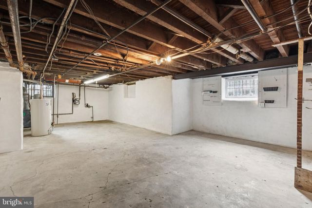 515 CARPENTER LN, Philadelphia, PA 19119