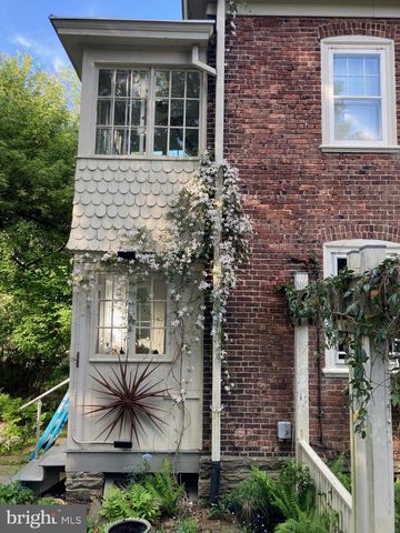 515 CARPENTER LN, Philadelphia, PA 19119