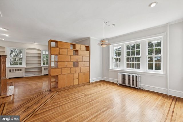 515 CARPENTER LN, Philadelphia, PA 19119