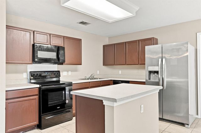 4005 Big Bend TRL, Taylor, TX 76574