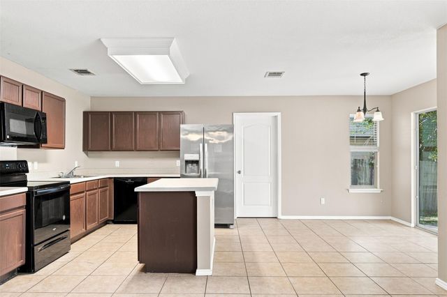 4005 Big Bend TRL, Taylor, TX 76574