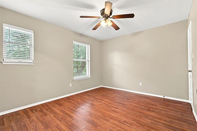 4005 Big Bend TRL, Taylor, TX 76574