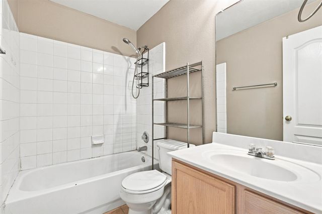 4005 Big Bend TRL, Taylor, TX 76574