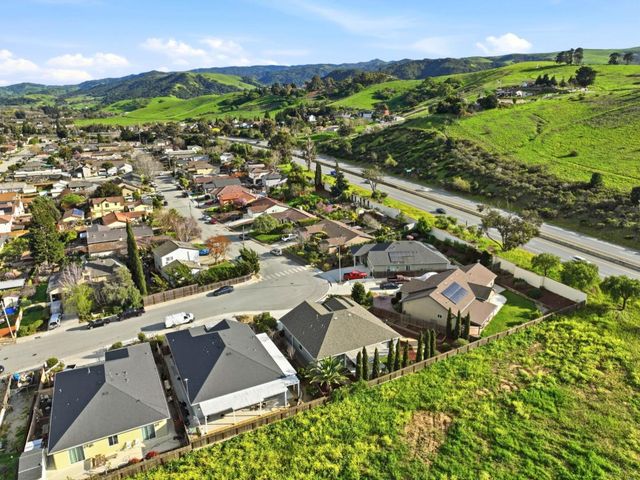 83 San Antonio Street, San Juan Bautista, CA 95045