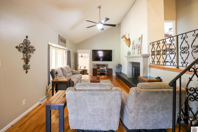 806 Usher St, Mayfield, KY 42066