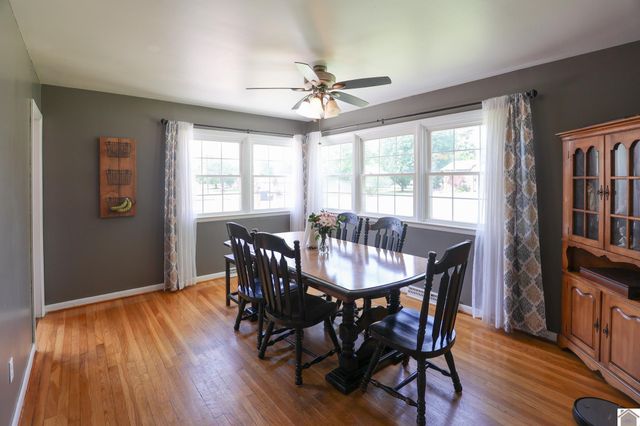 806 Usher St, Mayfield, KY 42066