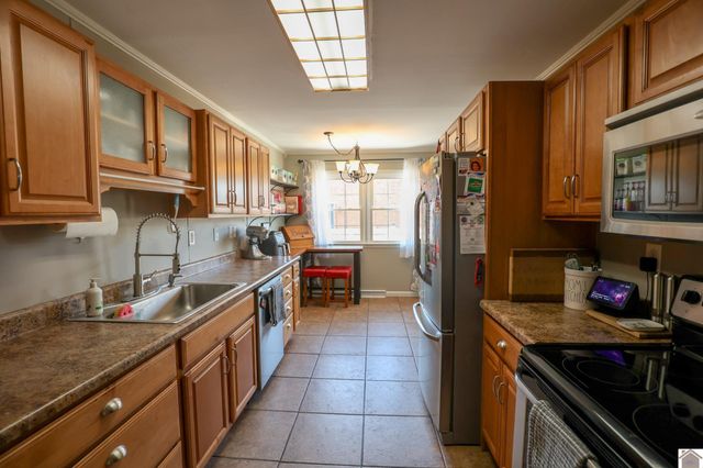 806 Usher St, Mayfield, KY 42066