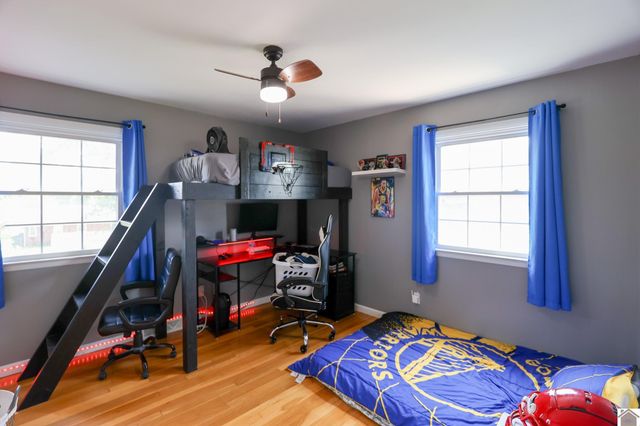 806 Usher St, Mayfield, KY 42066