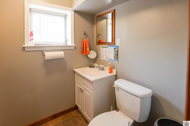 806 Usher St, Mayfield, KY 42066