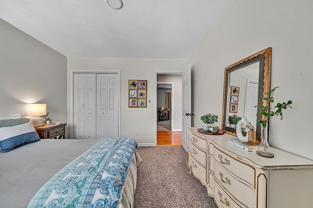 2421 S Clearing RD, Salem, VA 24153