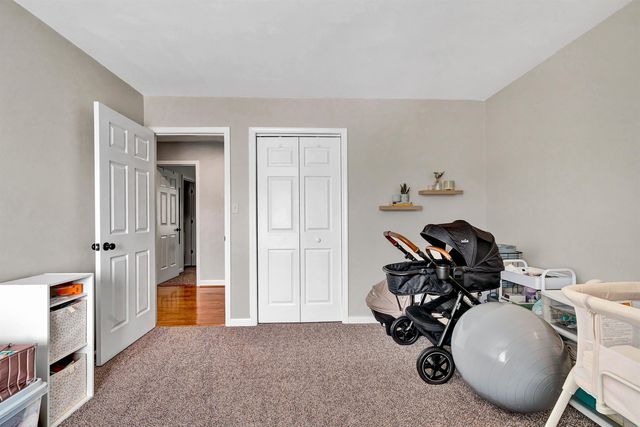 2421 S Clearing RD, Salem, VA 24153
