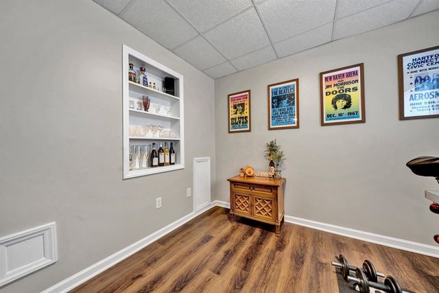 2421 S Clearing RD, Salem, VA 24153