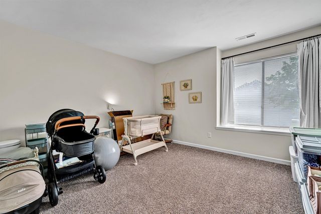 2421 S Clearing RD, Salem, VA 24153