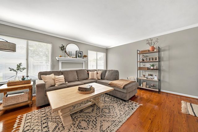 2421 S Clearing RD, Salem, VA 24153