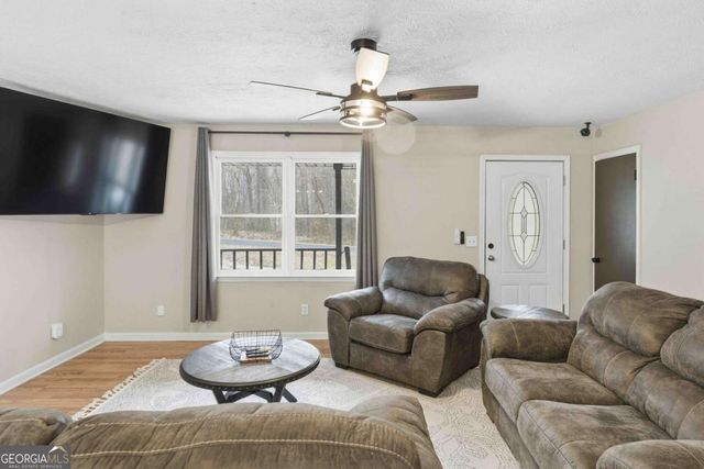 25 Vaughn SPUR NE, Cartersville, GA 30121