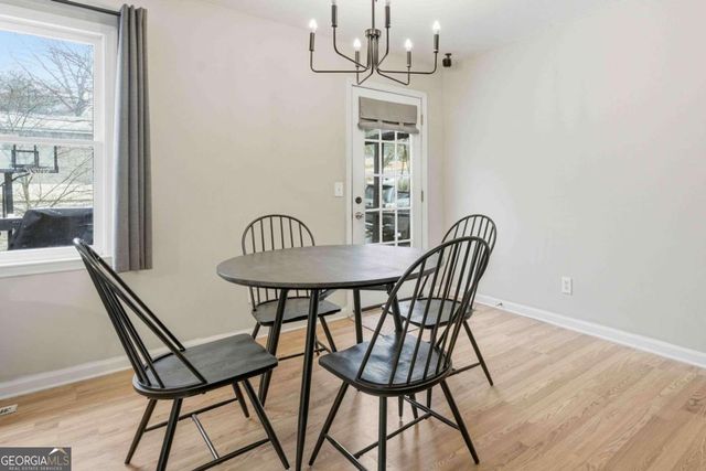 25 Vaughn SPUR NE, Cartersville, GA 30121