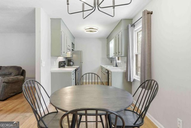 25 Vaughn SPUR NE, Cartersville, GA 30121