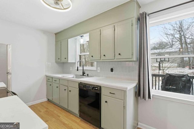 25 Vaughn SPUR NE, Cartersville, GA 30121