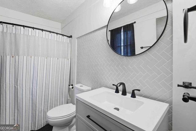 25 Vaughn SPUR NE, Cartersville, GA 30121