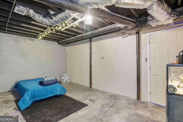 25 Vaughn SPUR NE, Cartersville, GA 30121