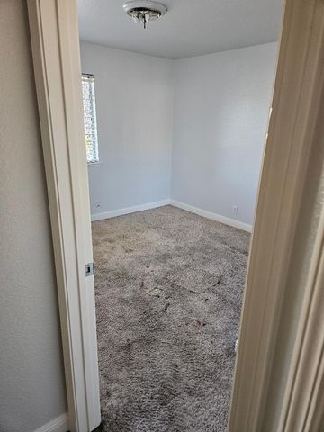 8548 Brisenbourg Way, Antelope, CA 95843