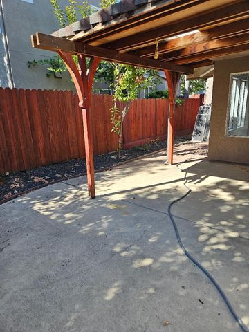 8548 Brisenbourg Way, Antelope, CA 95843