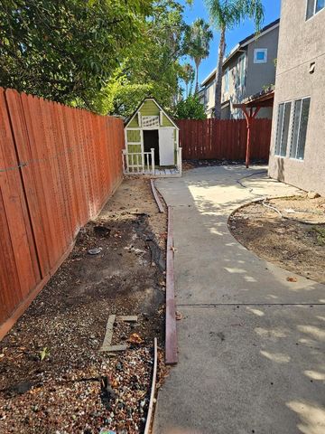 8548 Brisenbourg Way, Antelope, CA 95843