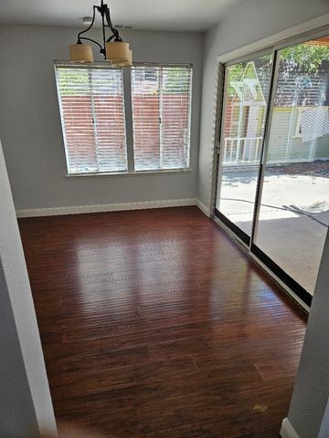 8548 Brisenbourg Way, Antelope, CA 95843