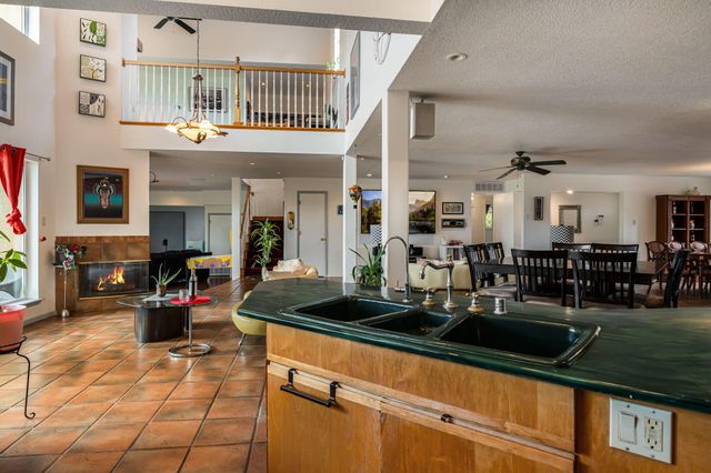 5001 JUSTIN Drive NW, Albuquerque, NM 87114