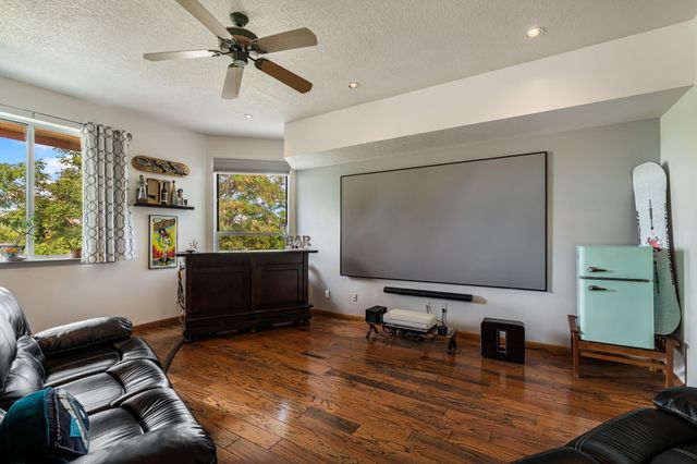 5001 JUSTIN Drive NW, Albuquerque, NM 87114