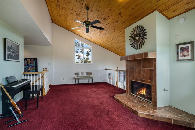 5001 JUSTIN Drive NW, Albuquerque, NM 87114