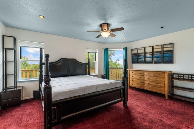 5001 JUSTIN Drive NW, Albuquerque, NM 87114