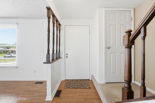 277 Fortney Ln, Mt Washington, KY 40047