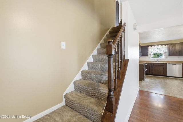 277 Fortney Ln, Mt Washington, KY 40047