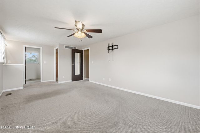 277 Fortney Ln, Mt Washington, KY 40047