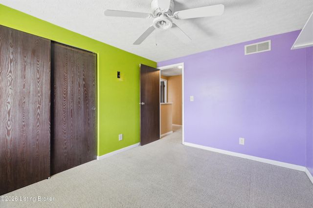 277 Fortney Ln, Mt Washington, KY 40047