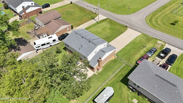 277 Fortney Ln, Mt Washington, KY 40047