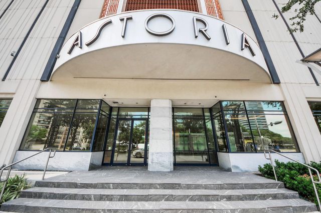 1409 Post Oak Boulevard 803, Houston, TX 77056