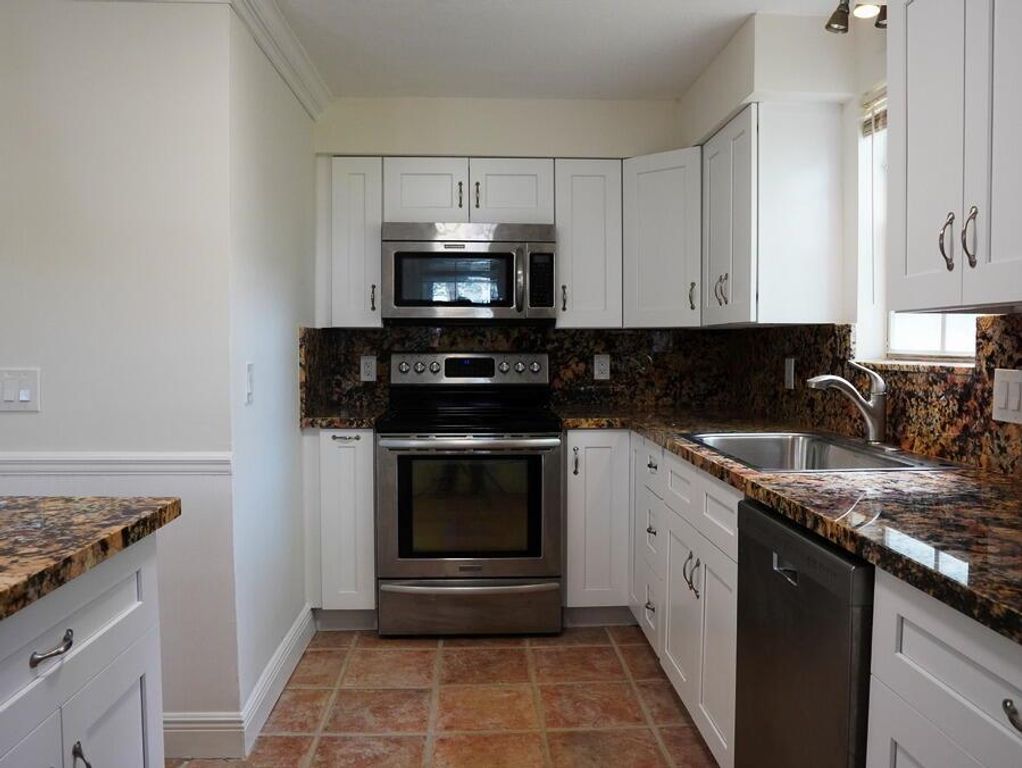 209 Georgian Park Drive, Jupiter, FL 33458